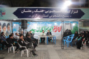 نشست «در میدان» ؛ گفت‌وگوی صمیمانه معاون بهداشت دانشگاه علوم پزشکی اراک با مردم در کف خیابان