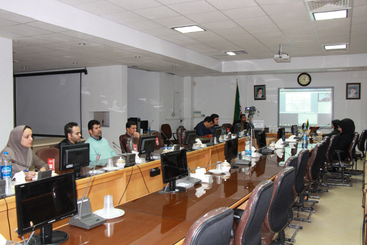 وبینار پسماند عفونی ، سالن جلسات مرکز بهداشت استان، ۲۶ آبان ماه