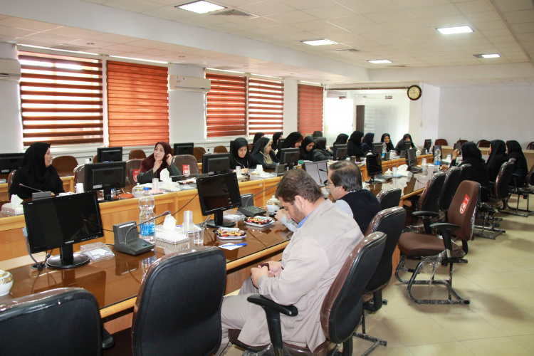 جلسه هم اندیشی عفاف و حجاب و صیانت از حقوق شهروندی ، سالن جلسات مرکز بهداشت استان مرکزی ، ۱۸ اسفند ماه