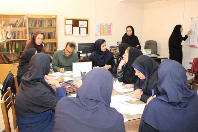 کارگاه توانمندسازی کارشناسان طراحی و اجرای مداخلات ارتقا سلامت، سالن جلسات مرکز بهداشت استان مرکزی، ۲۷ شهریور ماه