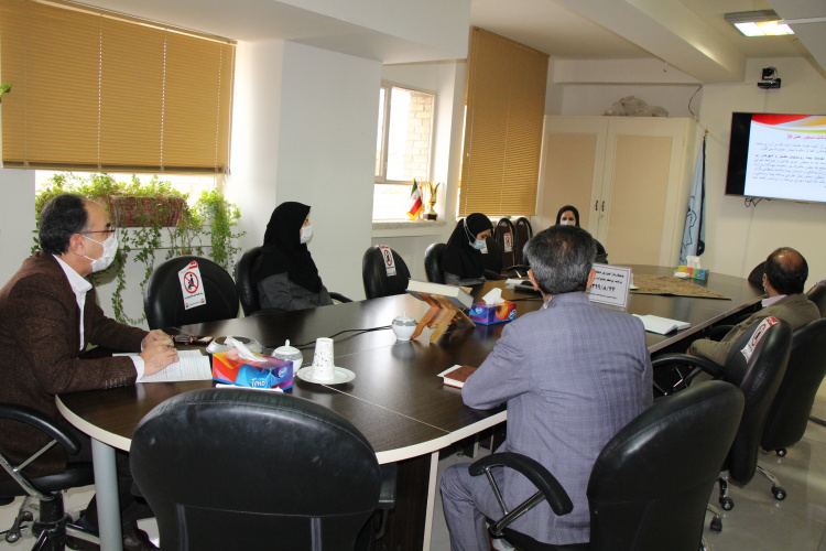 وبینار بازآموزی دستورالعمل برنامه پزشک خانواده روستایی، سالن جلسات مرکز بهداشت استان مرکزی، ۲۴ آبان ماه