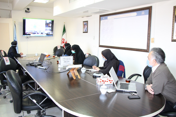 وبینار مراقبت از سالمندان در بیماری کووید ۱۹، سالن جلسات مرکز بهداشت استان مرکزی، ۲۰ آذر ماه