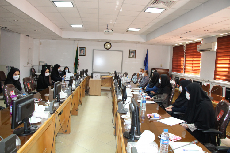 جلسه مربیان مراکز آموزش بهورزی، سالن جلسات مرکز بهداشت استان مرکزی، ۲۰ تیر ماه