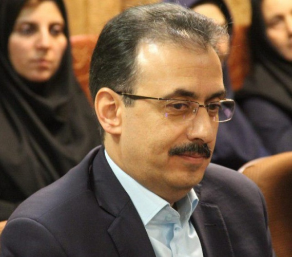 تغذیه با شیر مادر برای نوزاد و مادر مفید است