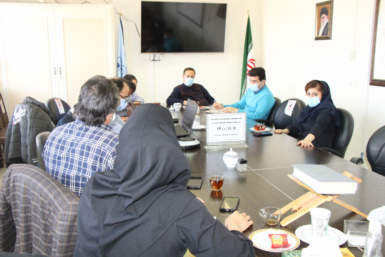 جلسه هماهنگی با مسواولین فنی شرکت های ارائه دهنده خدمات بهداشت حرفه ای، سالن جلسات مرکز بهداشت استان مرکزی، ۶ بهمن ماه