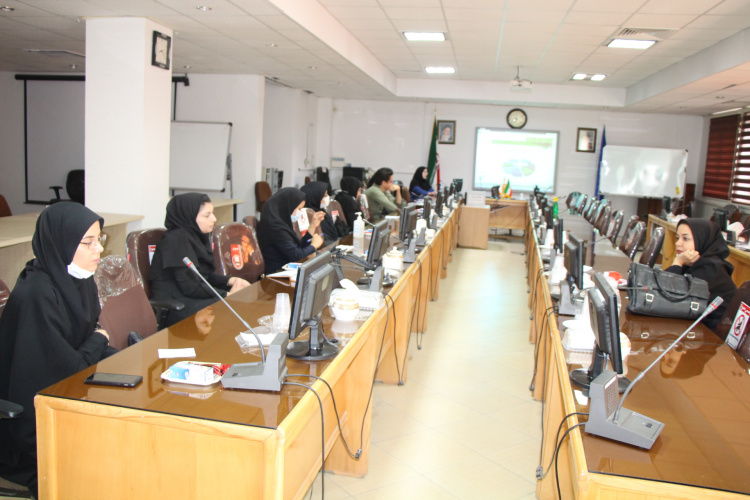 گردهمائی کارشناسان تغذیه، سالن جلسات مرکز بهداشت استان مرکزی، ۲۴ خرداد ماه