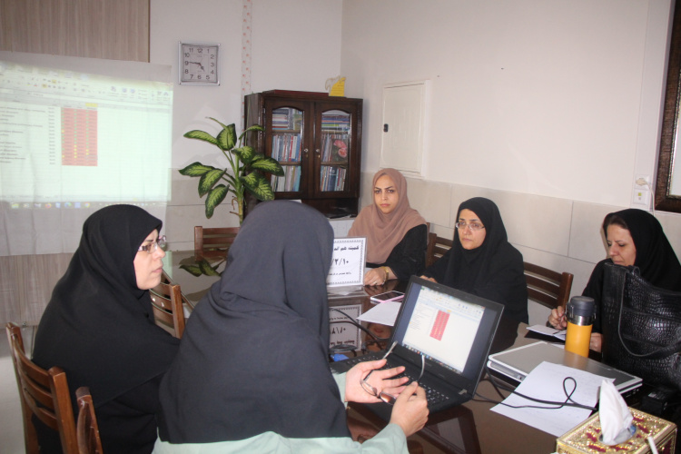 کمیته هم اندیشی سالمندان، سالن جلسات مرکز بهداشت استان مرکزی، ۱۰ اردیبهشت ماه