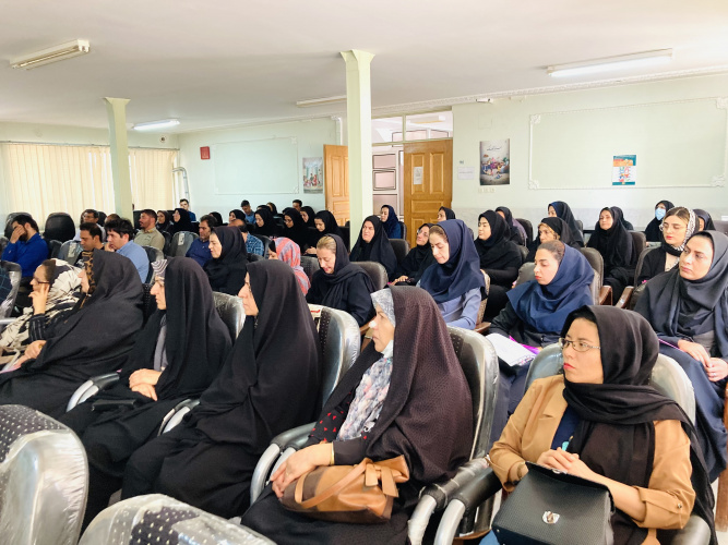 پنجاه و چهارمین دوره آموزشی آشنایی با سرطان وعوامل تاثیرگذار قابل اصلاح بر میزان بروز آن