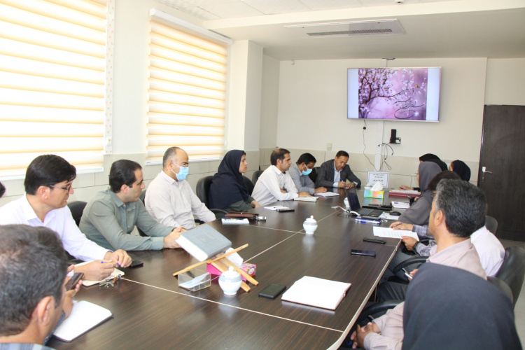 گردهمائی فصلی کارشناس مسئولان بیماری های واگیر، سالن جلسات مرکز بهداشت استان مرکزی، ۱۲ تیر ماه