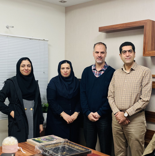 تقدیر و تشکر از مشاور علمی برنامه ملی ثبت سرطان