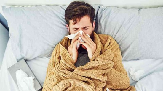 راهنمای مرحله‌به‌مرحله علائم و مراقبت‌های آنفلوآنزا